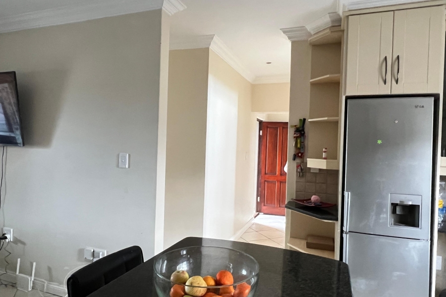 3 Bedroom Property for Sale in Wavecrest Eastern Cape